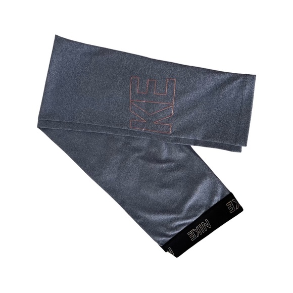 NWOT Nike Victory Baselayer Tight Fit Full Length Light Blue - Picture 3 of 3